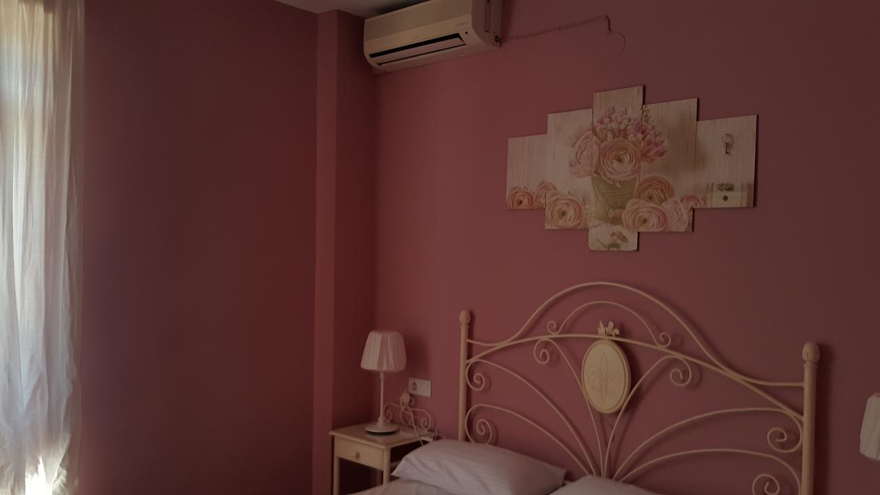 Hospederia Rural Las Buganvillas เอลโรซิโอ ภายนอก รูปภาพ